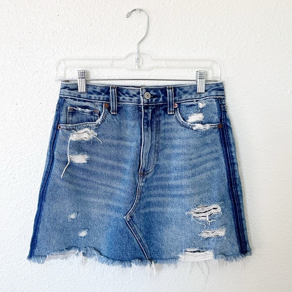 Abercrombie & Fitch Distressed Cut Off Jean Denim Skirt Size 2 / 26 - Picture 2 of 6